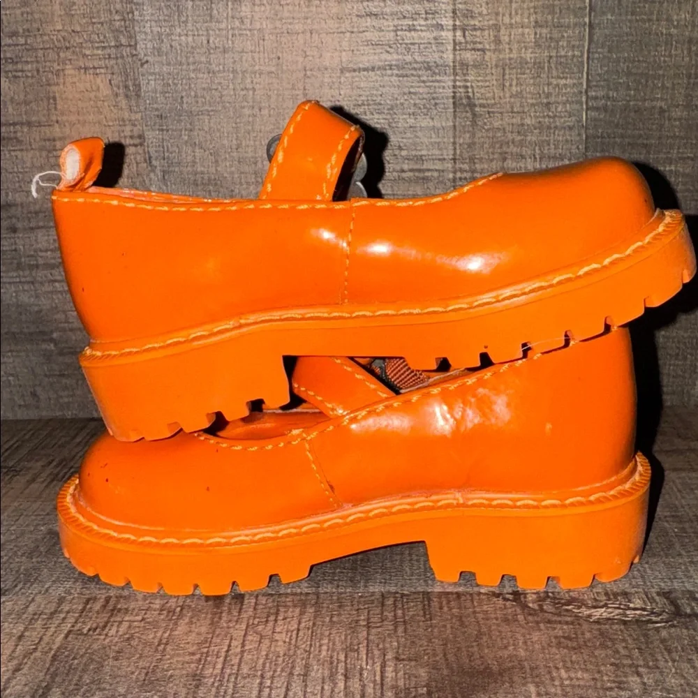 BABY GAP Leather shoes-size 5